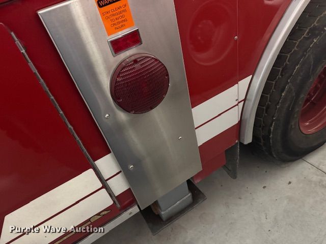 image for item EF3506 1994 International 4900 ladder fire truck