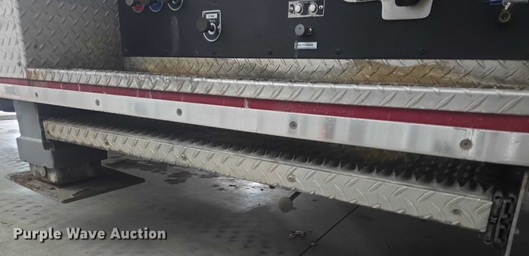 image for item EF3506 1994 International 4900 ladder fire truck