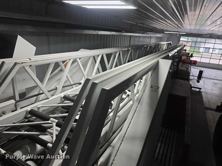 image for item EF3506 1994 International 4900 ladder fire truck