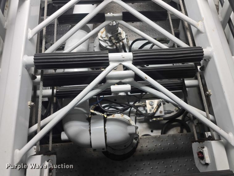 image for item EF3506 1994 International 4900 ladder fire truck