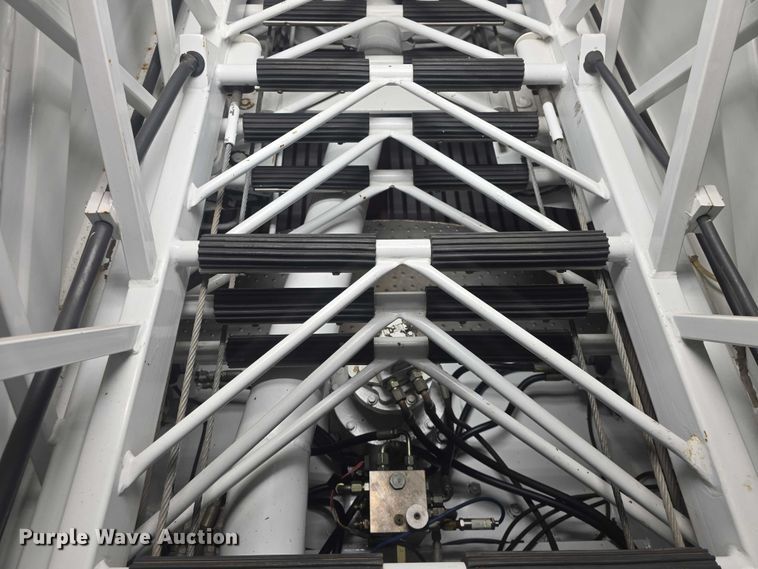 image for item EF3506 1994 International 4900 ladder fire truck