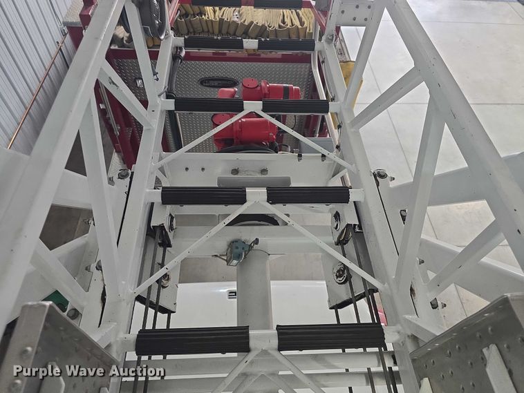 image for item EF3506 1994 International 4900 ladder fire truck