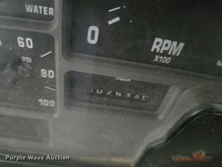 image for item EF3506 1994 International 4900 ladder fire truck