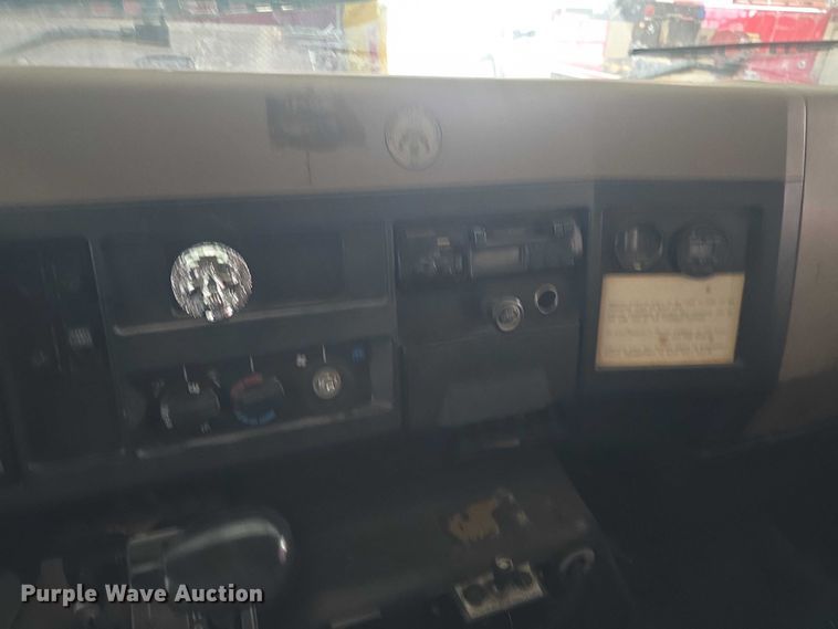 image for item EF3506 1994 International 4900 ladder fire truck