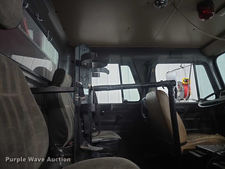 image for item EF3506 1994 International 4900 ladder fire truck