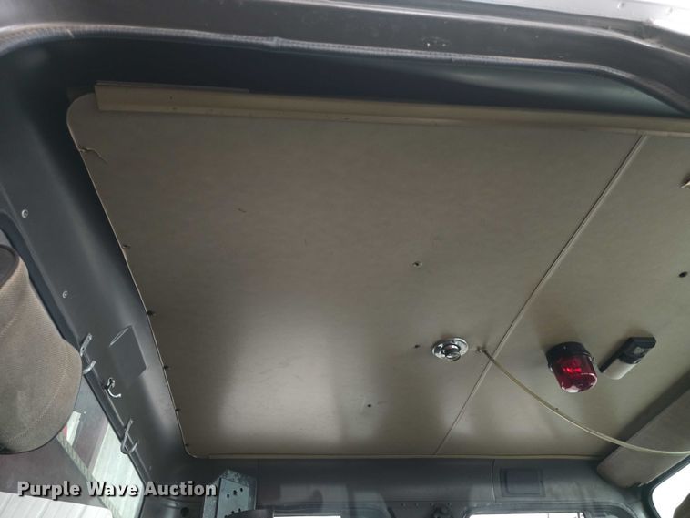 image for item EF3506 1994 International 4900 ladder fire truck