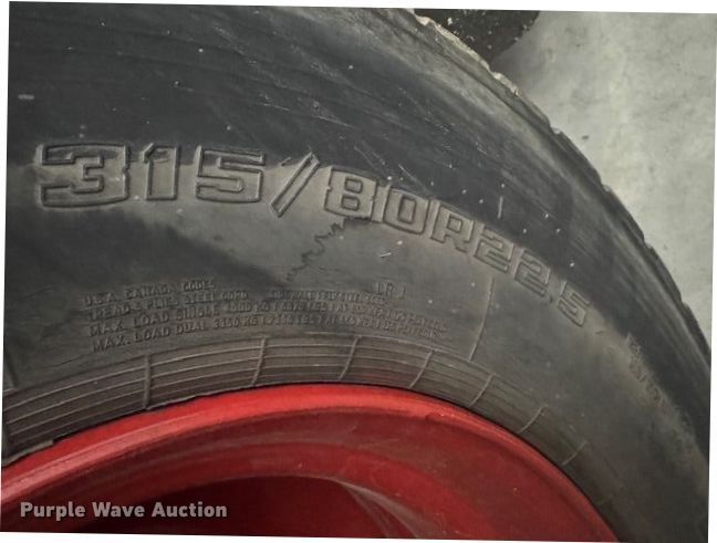 image for item EF3506 1994 International 4900 ladder fire truck