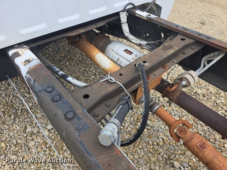 image for item EF3509 2008 Ford F550 Super Duty XL truck cab and chassis