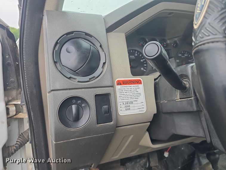 image for item EF3509 2008 Ford F550 Super Duty XL truck cab and chassis