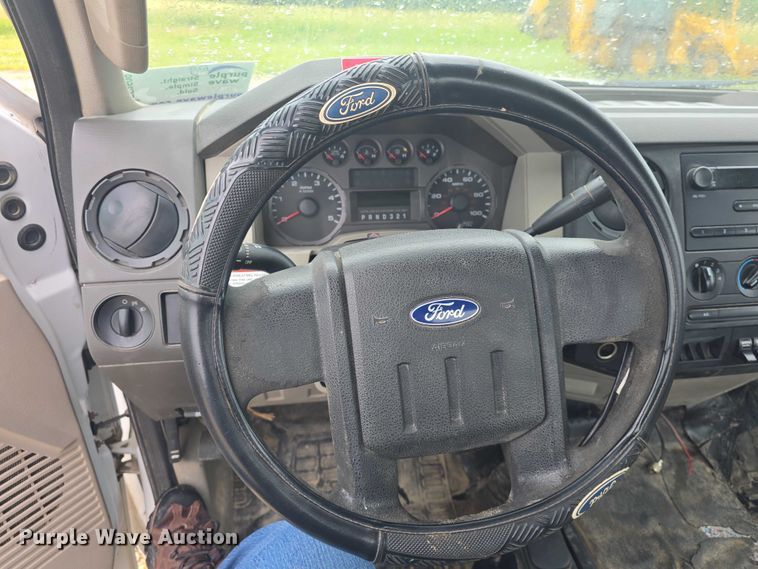 image for item EF3509 2008 Ford F550 Super Duty XL truck cab and chassis