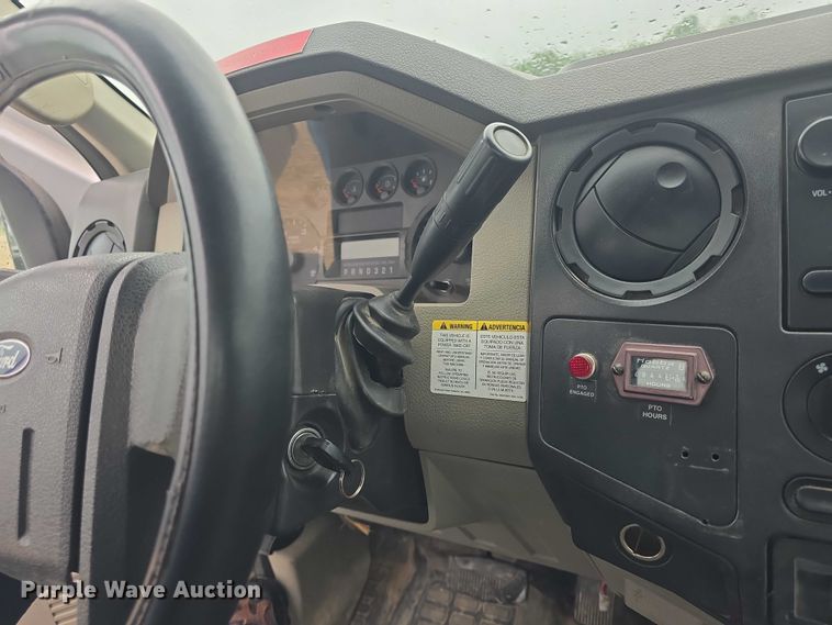 image for item EF3509 2008 Ford F550 Super Duty XL truck cab and chassis