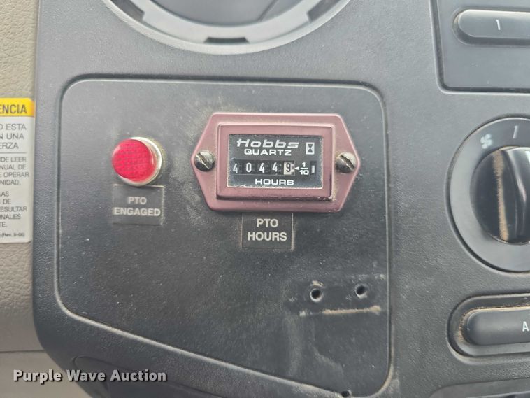 image for item EF3509 2008 Ford F550 Super Duty XL truck cab and chassis