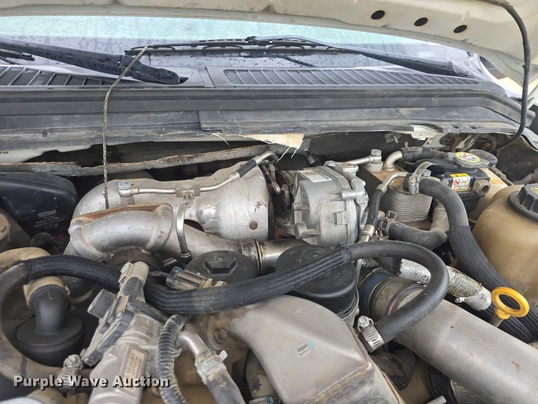 image for item EF3509 2008 Ford F550 Super Duty XL truck cab and chassis