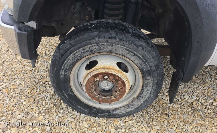 image for item EF3509 2008 Ford F550 Super Duty XL truck cab and chassis