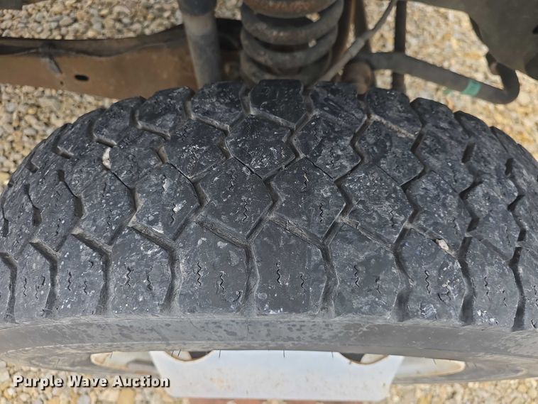 image for item EF3509 2008 Ford F550 Super Duty XL truck cab and chassis