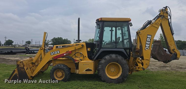 image for item EF3511 1997 John Deere 310E backhoe