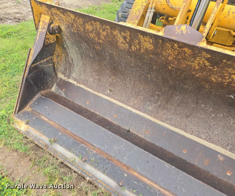 image for item EF3511 1997 John Deere 310E backhoe