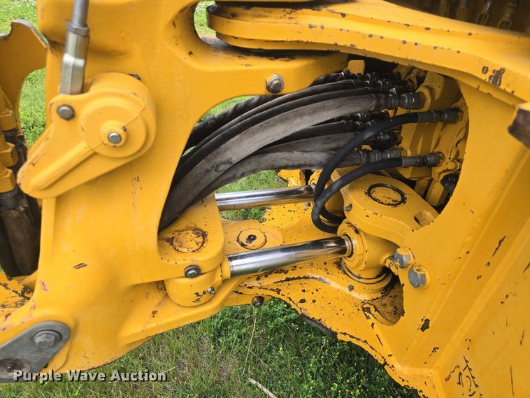 image for item EF3511 1997 John Deere 310E backhoe