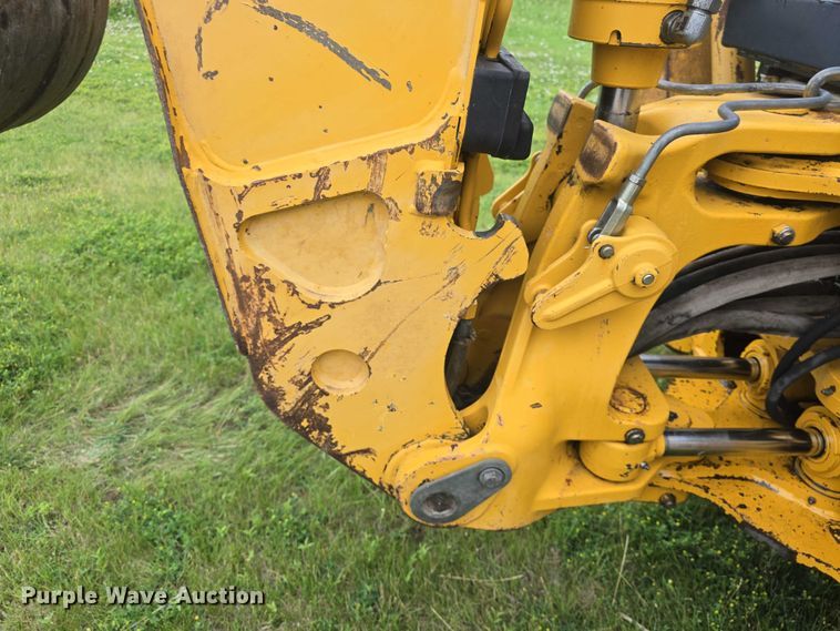 image for item EF3511 1997 John Deere 310E backhoe