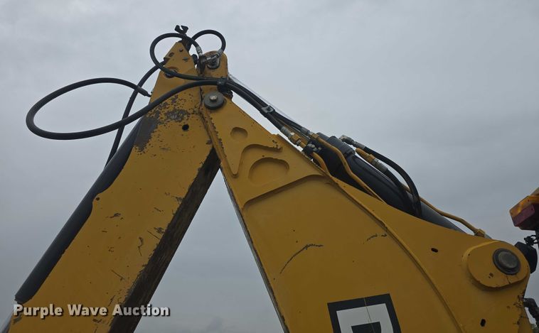 image for item EF3511 1997 John Deere 310E backhoe