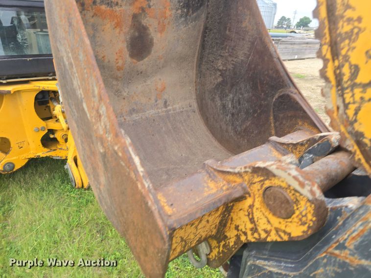 image for item EF3511 1997 John Deere 310E backhoe