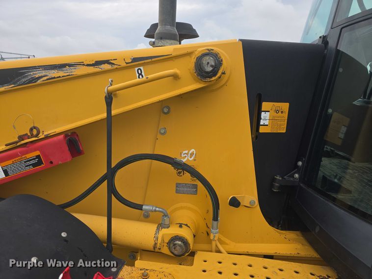 image for item EF3511 1997 John Deere 310E backhoe