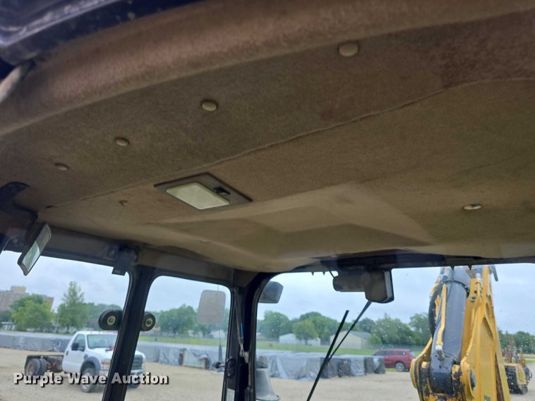 image for item EF3511 1997 John Deere 310E backhoe