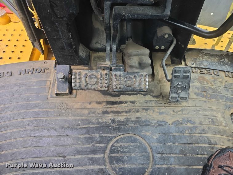 image for item EF3511 1997 John Deere 310E backhoe