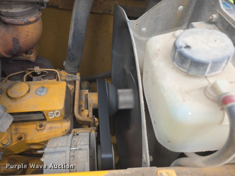 image for item EF3511 1997 John Deere 310E backhoe