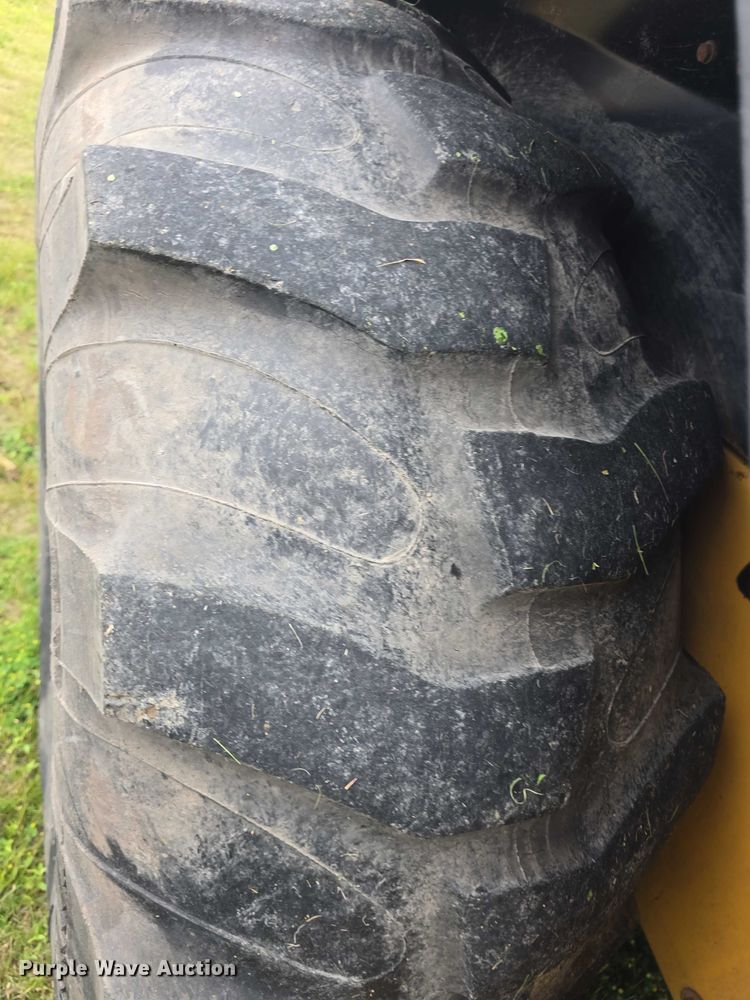 image for item EF3511 1997 John Deere 310E backhoe