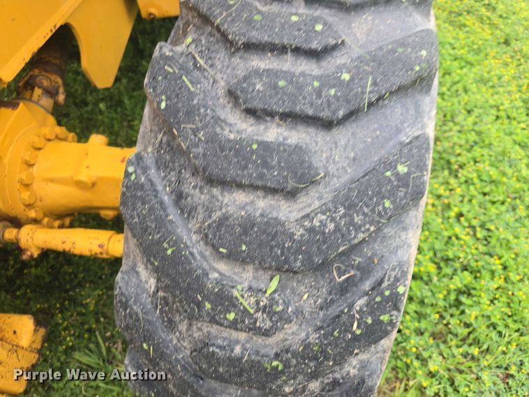 image for item EF3511 1997 John Deere 310E backhoe