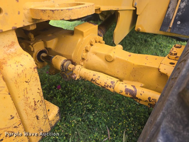 image for item EF3511 1997 John Deere 310E backhoe