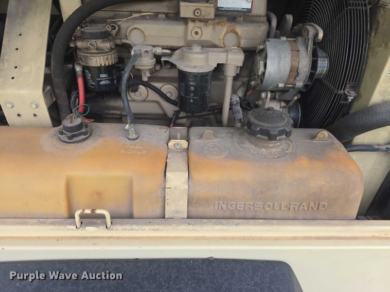 image for item EF3558 2000 Ingersoll Rand 185 air compressor