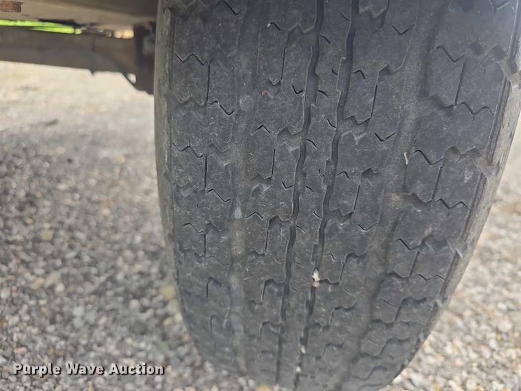 image for item EF3558 2000 Ingersoll Rand 185 air compressor