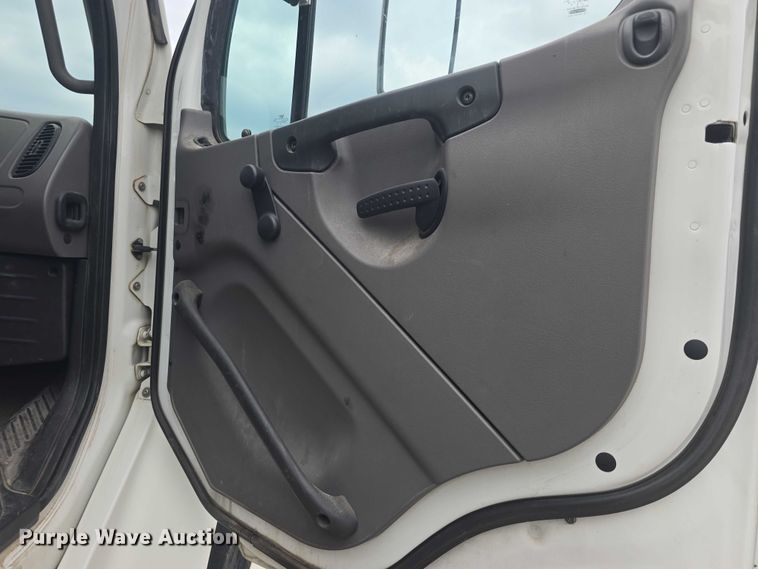 image for item EF3559 2012 Freightliner Business Class M2 crane truck