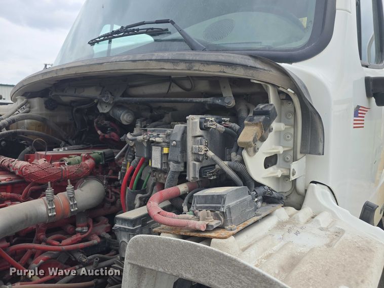 image for item EF3559 2012 Freightliner Business Class M2 crane truck