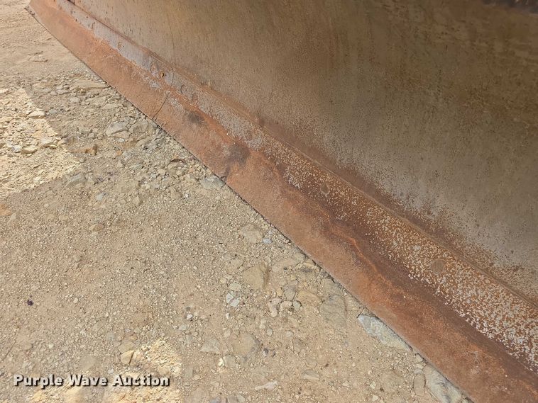 image for item EF3560 1994 John Deere 670B motor grader