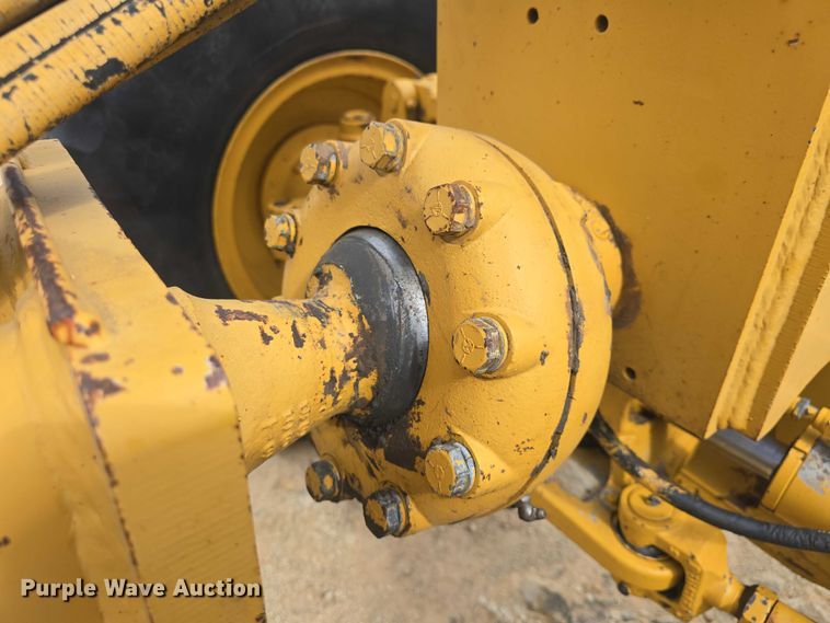 image for item EF3560 1994 John Deere 670B motor grader