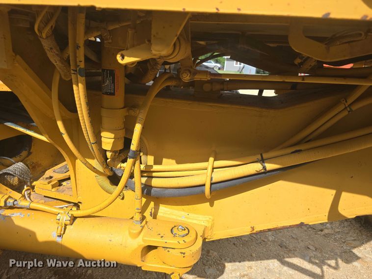 image for item EF3560 1994 John Deere 670B motor grader