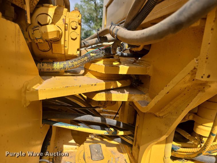 image for item EF3560 1994 John Deere 670B motor grader