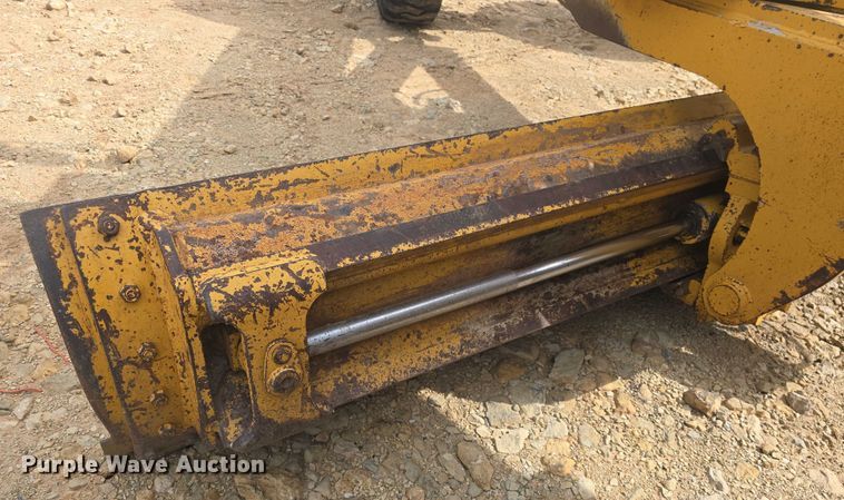 image for item EF3560 1994 John Deere 670B motor grader