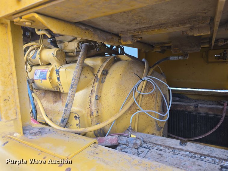 image for item EF3560 1994 John Deere 670B motor grader