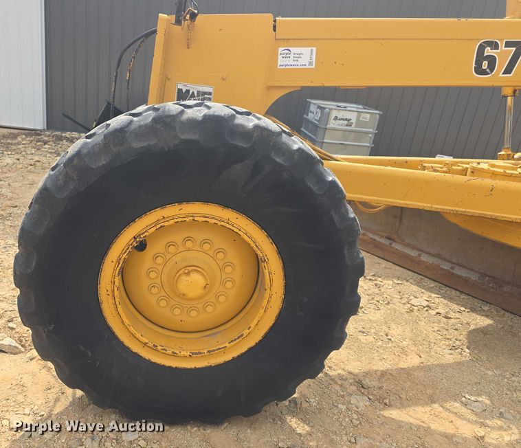 image for item EF3560 1994 John Deere 670B motor grader