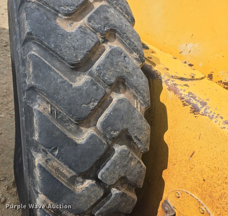 image for item EF3560 1994 John Deere 670B motor grader