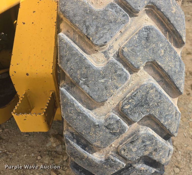 image for item EF3560 1994 John Deere 670B motor grader