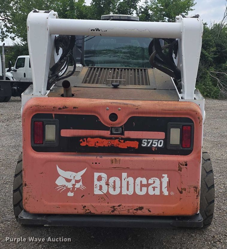 image for item EF3561 2013 Bobcat S750 skid steer loader