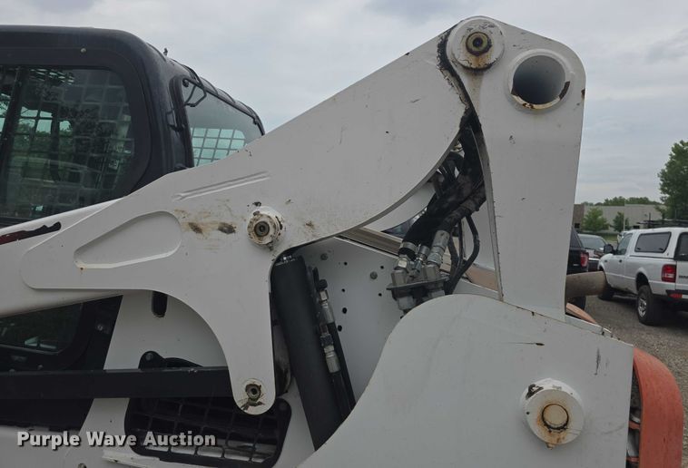 image for item EF3561 2013 Bobcat S750 skid steer loader