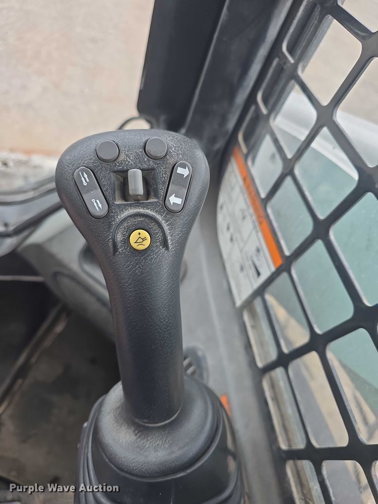 image for item EF3561 2013 Bobcat S750 skid steer loader