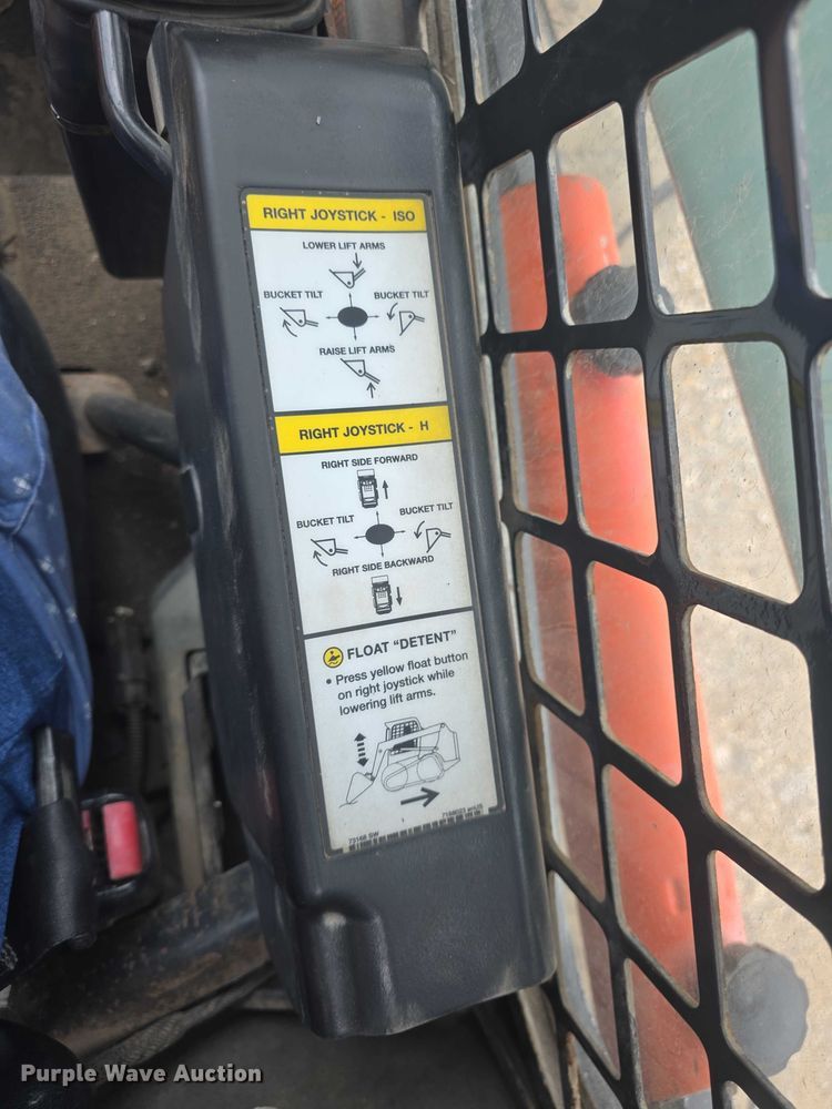 image for item EF3561 2013 Bobcat S750 skid steer loader