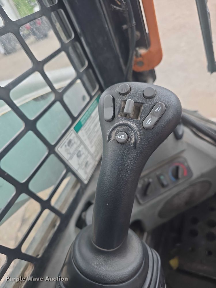 image for item EF3561 2013 Bobcat S750 skid steer loader